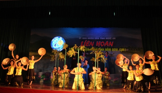 Kết thúc liên hoan dân ca Nghệ Tĩnh, cụm I